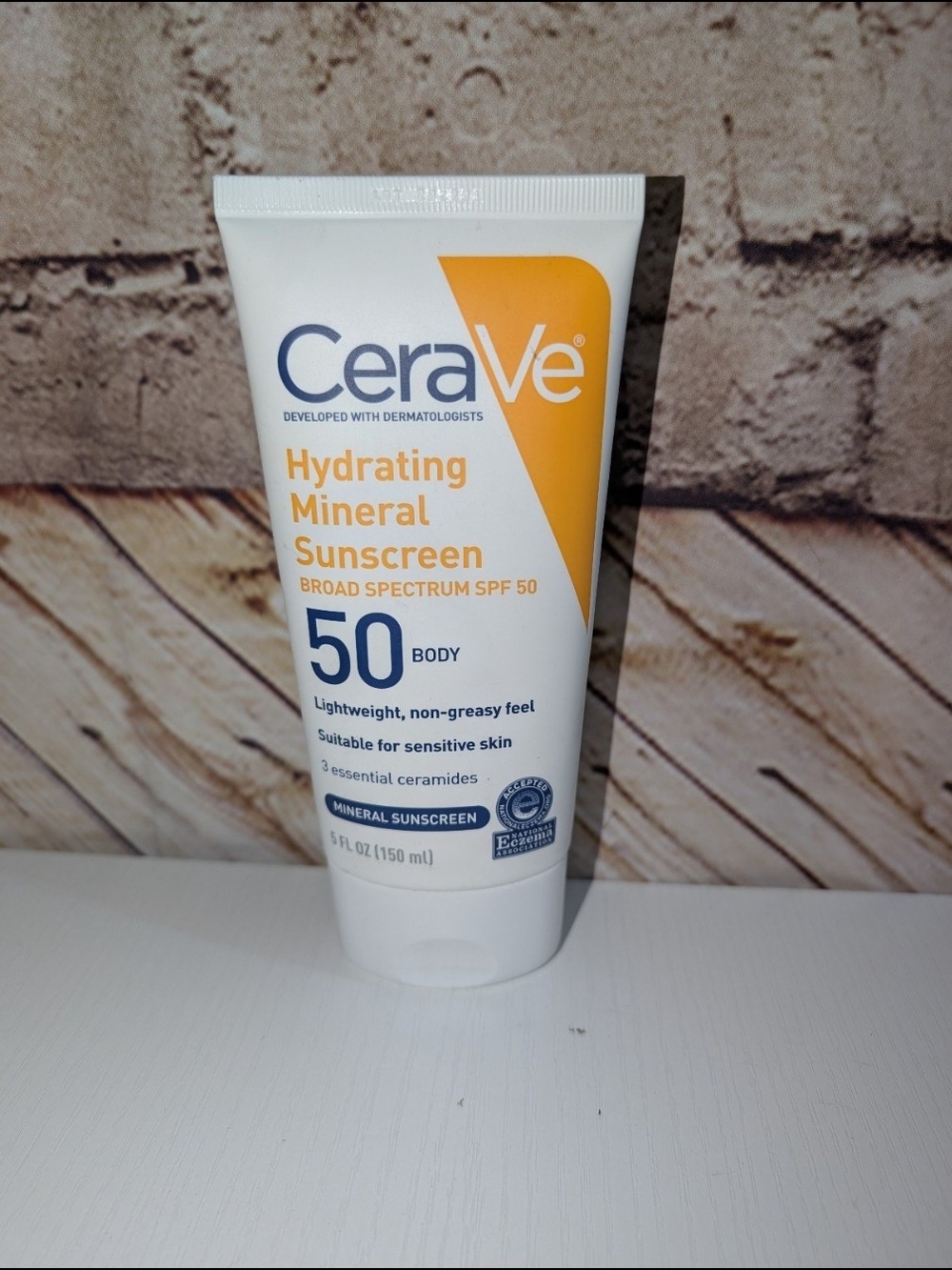 ~spf 50 Body Moisturizer - 5 oz.Cerave  Hydrating Mineral